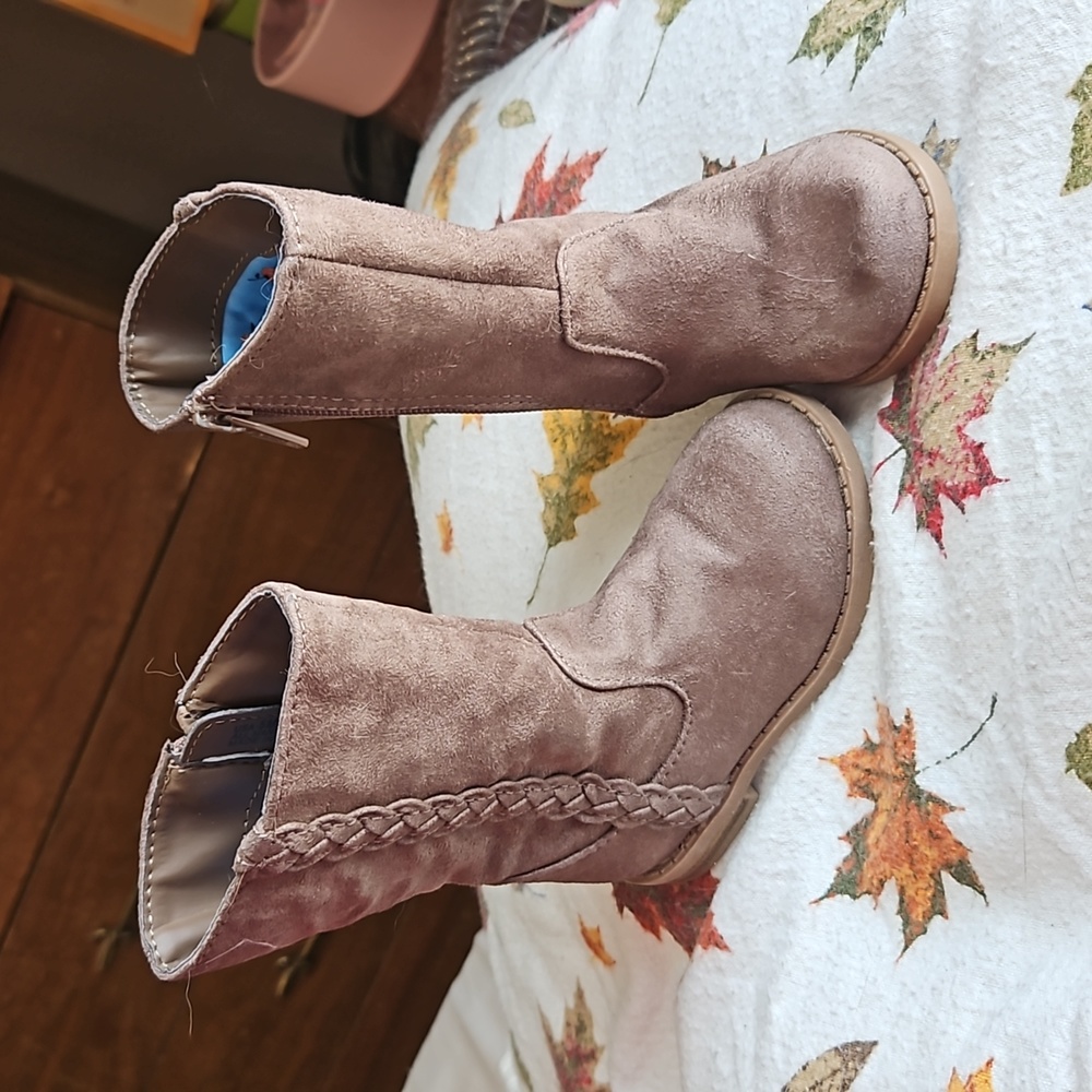 Cute boots